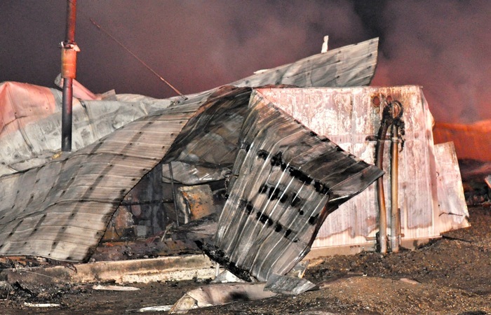 Photo of a 2011 hog barn fire in Taber, Alta.