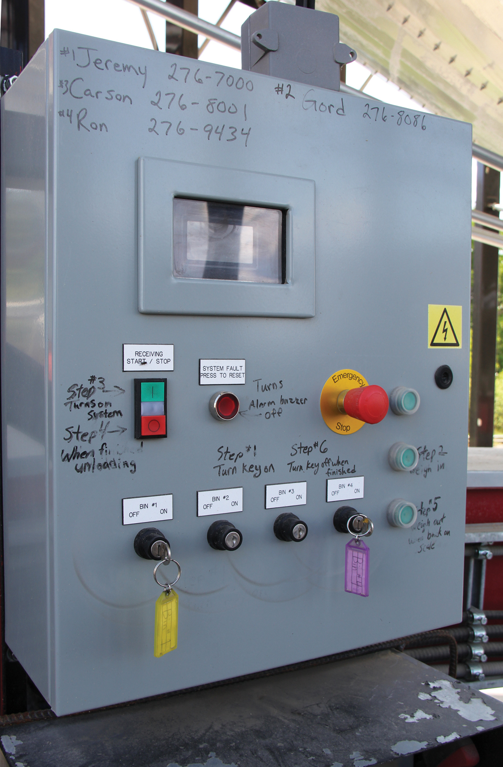 Farmers using the Torch River facility can unload anytime by inserting their own key. The system was built by Stockdales Electric Motor Corporation, a Regina company that builds industrial systems, including rail car weighing systems and handling facilities. Shymanski’s son, Carson, also helped design the system.