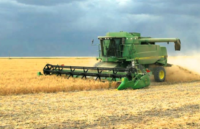 Cool, wet weather slowing harvest, some areas see frost