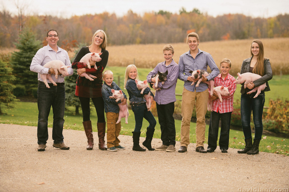 Mike and Amy Cronin with their six children from left, Sam, 8, Emmy, 10, Kyle, 15, Tyler, 17, Liam, 12, and Alyssa, 20.