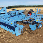 By removing a few bolts, the Rubin 12 can be used without the rear roller/packers.