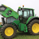Lifting the lid on the John Deere battery-powered electric tractor — one 150kW (200 hp) motor drives
the transmission, a second powers the PTO, hydraulics and auxiliary systems. But they can also work
together to deliver up to 300 kW (400 hp) for non-draft applications.