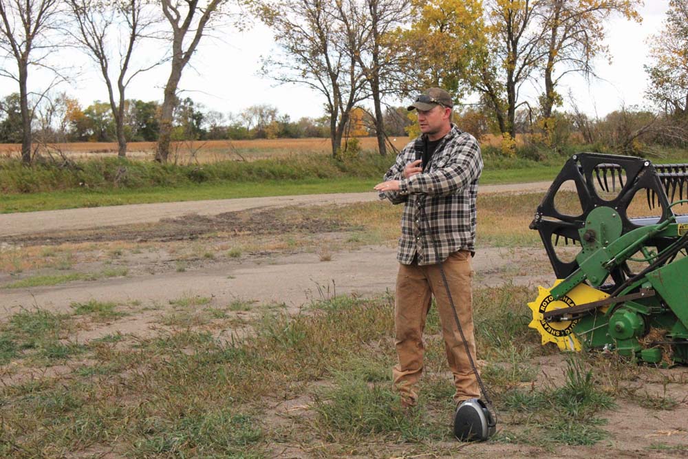 Langham-area farmer David Meakin talks about his experience growing and harvesting soybeans during 
the Canadian Foodgrains Bank harvest event.