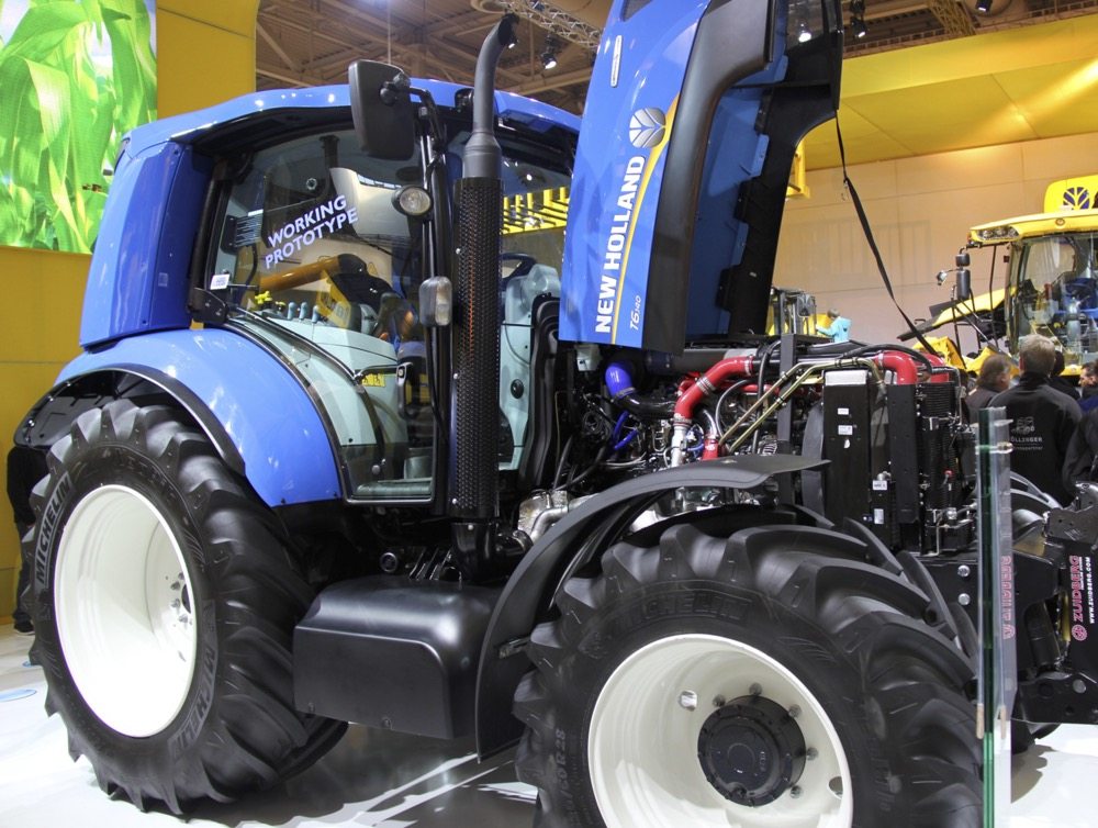 NH debuted the methane-fuelled concept tractor at Agritechnica in Germany in 2013.