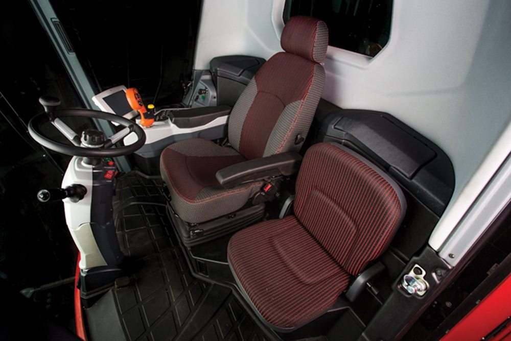 The RT 520 gets a completely new cab with 30 per cent more interior space that provides a more ergonomic and quieter operator environment.