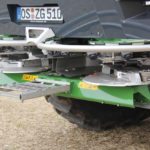 The ZG-TS spreaders use stainless steel spreader discs. 