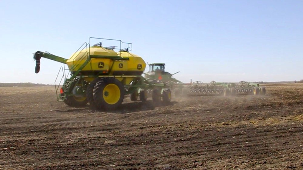 VIDEO: #seeding2018 in Manitoba’s Interlake