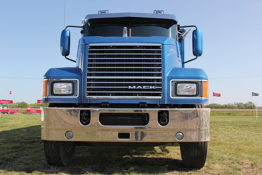 We put several miles over a couple of days on this 2018 Mack Pinnacle with the brand’s mDRIVE transmission to see how it performed.