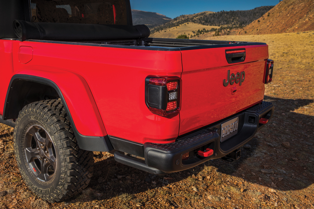 The Gladiator gets a payload capacity of 1,600 pounds (725 kilograms).