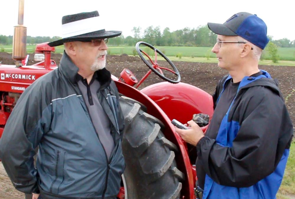 VIDEO: Antique tractors &#8216;trek&#8217; for charity