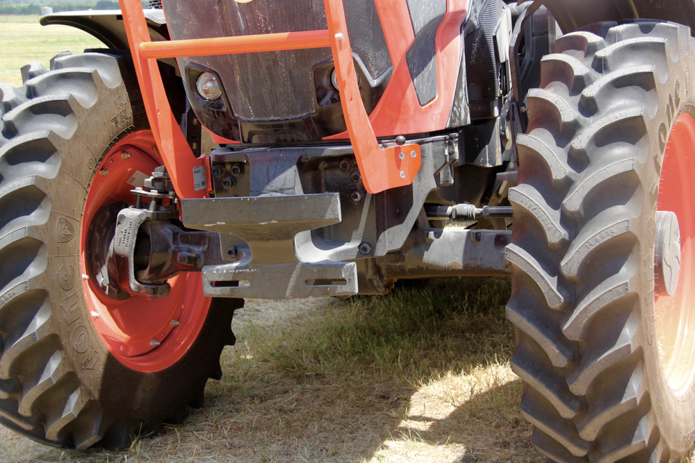 The M8s will be available with both a rigid mount and suspended front axle. The suspended axle option gets paired with a suspended cab feature to really smoothen out the ride.