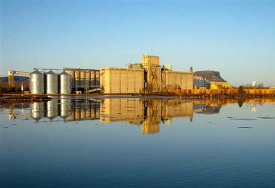 CWB last fall made a deal to buy the grain handling and port assets of Toronto’s Upper Lakes Group, which included Winnipeg-based Mission Terminal and its 136,500-tonne capacity port facility at Thunder Bay. (PortOfThunderBay.com)