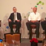 Barbara Aguiar (l) of BASF moderates a panel including Aurelio Pavinato of SLC Agricola; Brian Nunemaker of Oak Prairie Farms; and Charles Hall of the North Carolina Soybean Producers Association. (Leeann Minogue photo)
