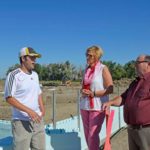 Travis Coleman, DuPont Pioneer research scientist, explains the site of new DuPont Pioneer research facility in Lethbridge, Alberta with Cheryl Dick, Chief Executive Officer, Economic Development Lethbridge, Reeve Lorne Hickey, Lethbridge County and Martin Ebel, Economic Development Officer, Lethbridge County as Pioneer is welcomed once again to the community.
