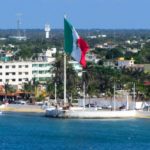 A giant Mexican flag at Cozumel’s Puerta Maya. (CIA.gov)
