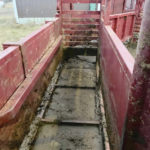 Well-built, wide alleyways to accommodate large animals and an open
design that makes it easy to clean are some of the features of the
Rosewillow handling equipment.