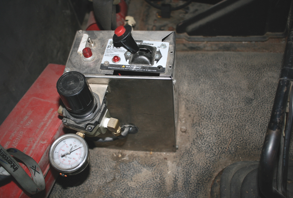 The airline regulator controls the air pressure on the new front drive axle. Pressure is manually added when the load is increased.