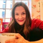 Kellogg, whose products are shown here in a National Breakfast Week promotion with actress and talk show host Drew Barrymore on March 8, has reached a deal with striking U.S. workers. (Kelloggcompany.com)
