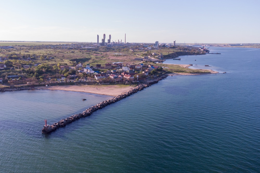 Aerial view of a breakwater near Ukraine’s Black Sea port of Pivdennyi (formerly Yuzhny) near Odesa. (Viktor Ketal/iStock/Getty Images)
