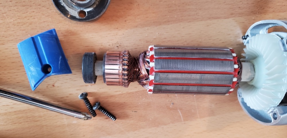 Clean commutator segments