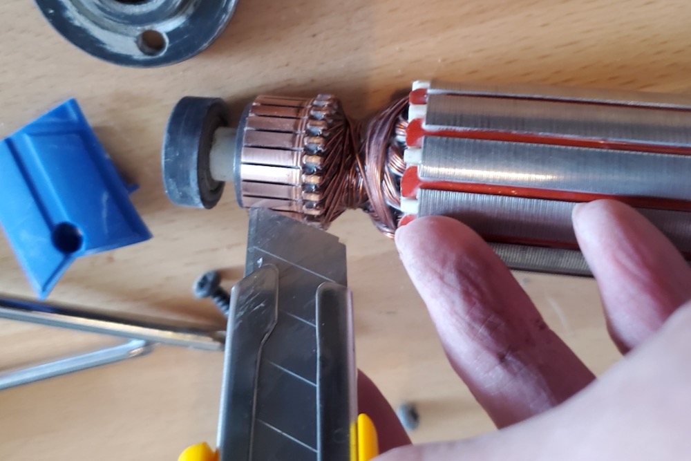 carbon is removed from the space between each commutator segment.