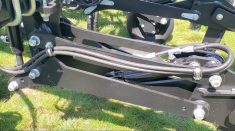 SeedMaster’s prototype single-knife drill opener uses a pair of hydraulic cylinders on each opener. One controls down pressure, while the second controls trip force.