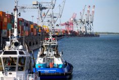 FILE PHOTO: Tugs are seen in the Port of Montreal in Montreal, Quebec, Canada, May 17, 2021.
 Photo: REUTERS/Christinne Muschi/File