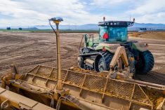  PTx Trimble’s new WM-FieldForm system allows farmers to complete drainage operations from initial planning and mapping right through to the implement control necessary to carry out those drainage plans.