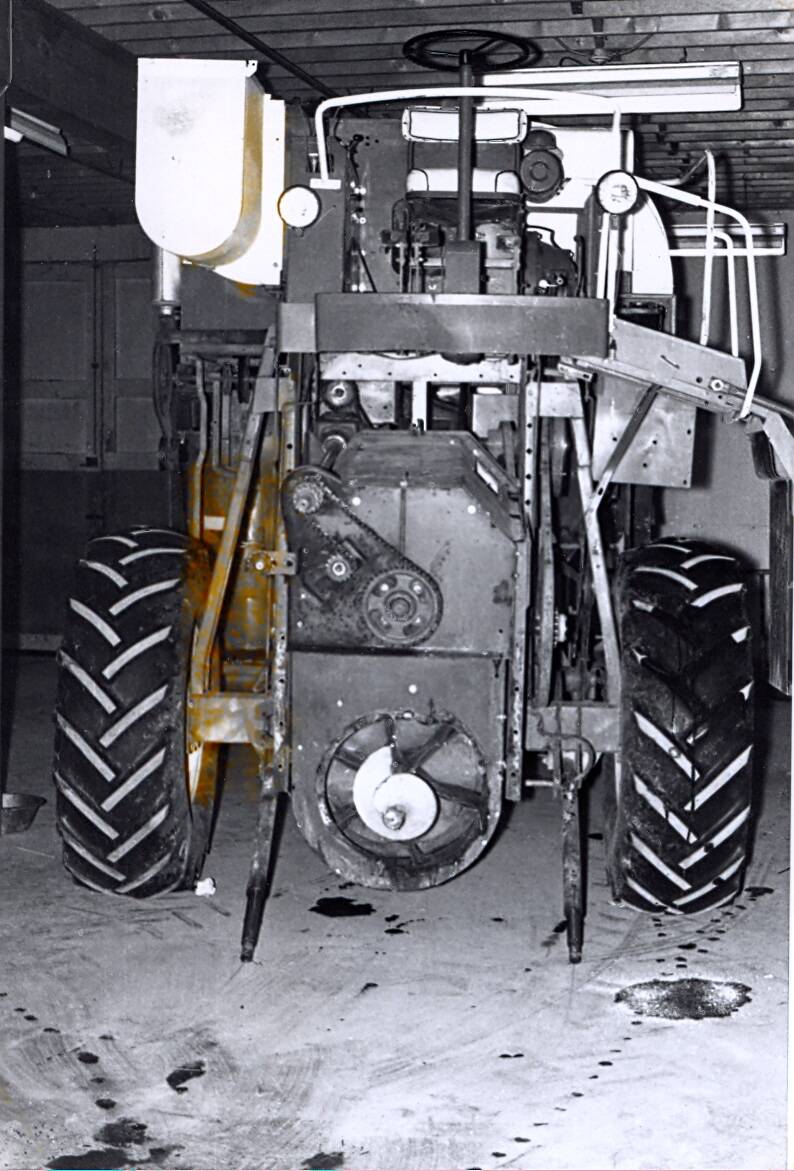 A front view of the R1A, which was put to work in the 1967 growing season.
