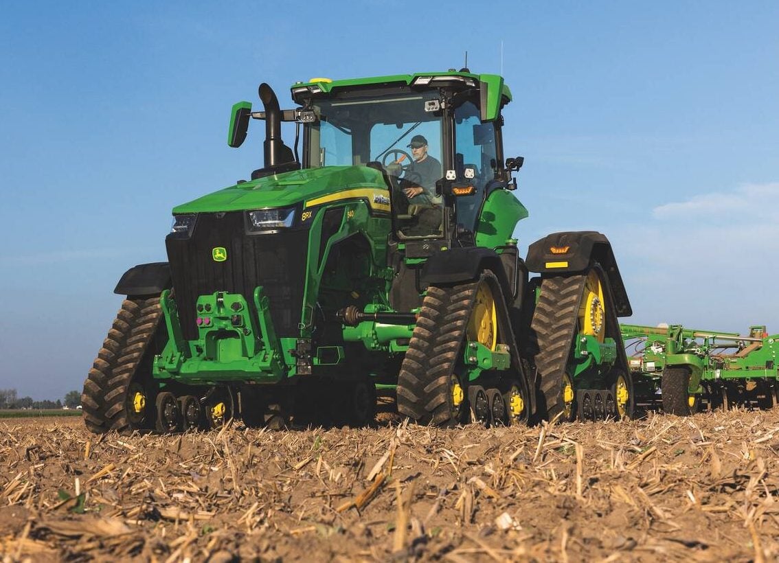 The new 8 Series tractors use the brand's new EVT, Electric Variable Transmission, which can provide 56-volt off-board power to an implement.