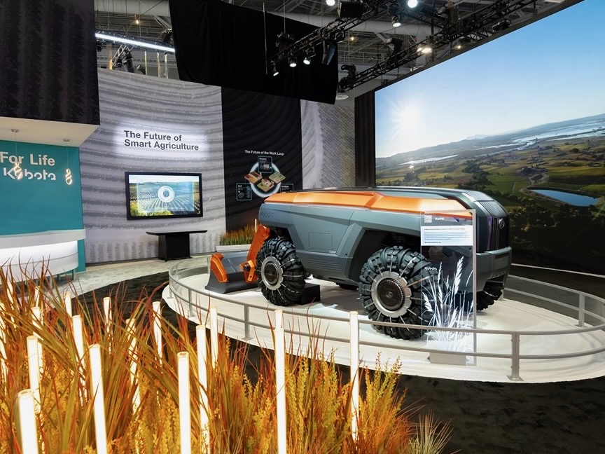 The Kubota “Transformer” KVPR concept autonomous tractor can change its dimensions and handle a wide range of implements.