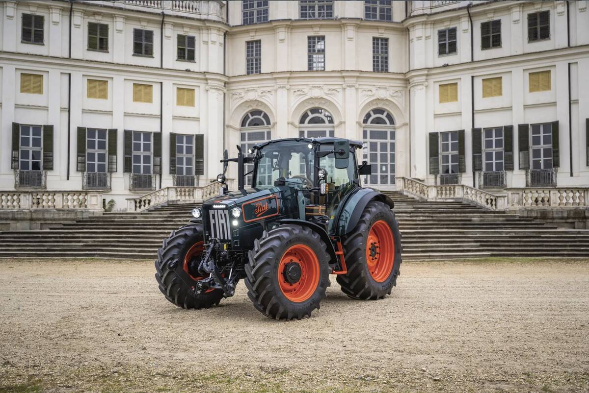 The T5.120 Il Trattore concept tractor was created by New Holland&rsquo;s design team as a one-off model to show at Agritechnica, highlighting the brand&rsquo;s Fiat history. Photo: New Holland