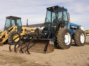 NH bi-directional models have been a long-time favourite with cattle producers. Does one of these tractors deserve the award?