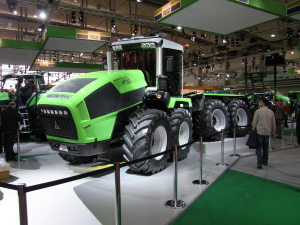 This eight-wheel drive Deutz-Fahr prototype never did see production, but it's an example of the interesting concept machines displayed only at this show.